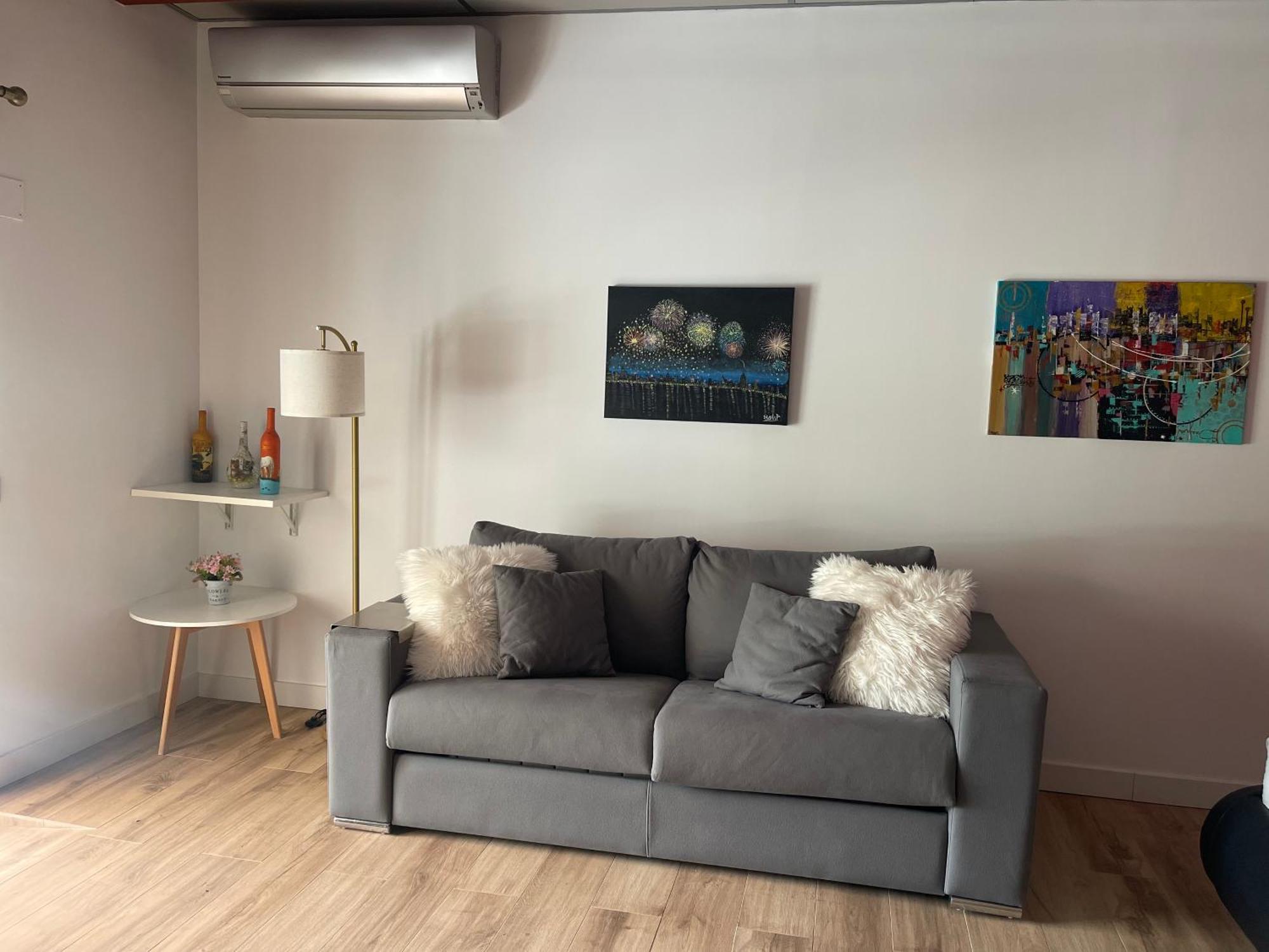 Suite Privada Frente A La Piscina Para 2 Personas Con Sofa Cama Para 2 Mas 4P No Es Casa Completa San Vicente Raspeig Exterior foto
